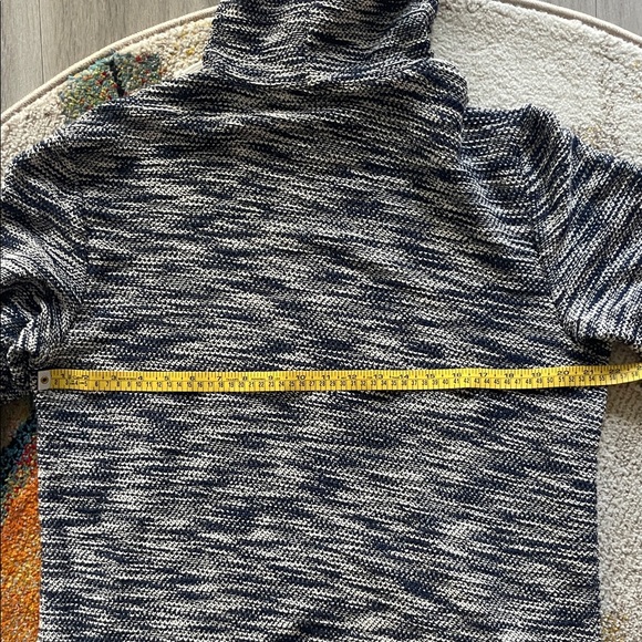 Onia Navy and White Knit Hoodie - Picture 8 of 13